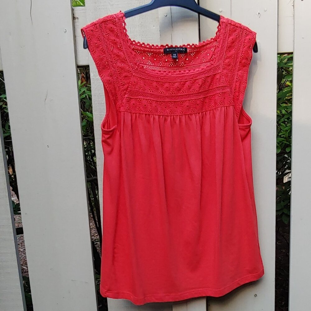 Banana Republic Lace Tank
